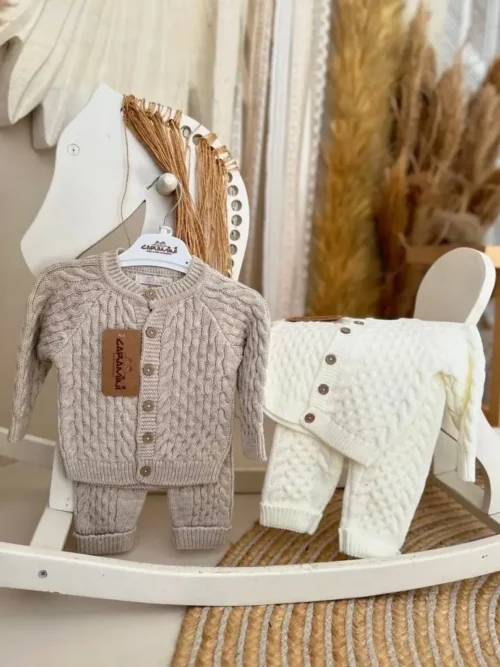 Zestaw 2 w 1 sweterek + spodnie