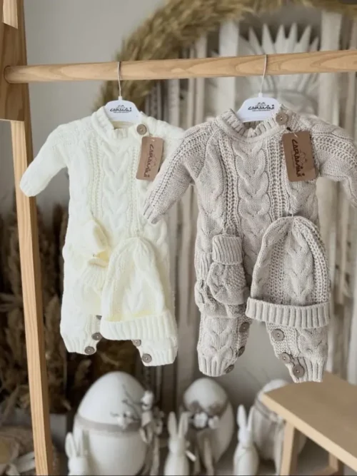 komplet 2 w 1 – kombinezon z czapeczką