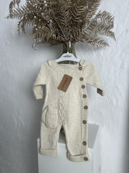 Pajacyk na guzikach + buciki