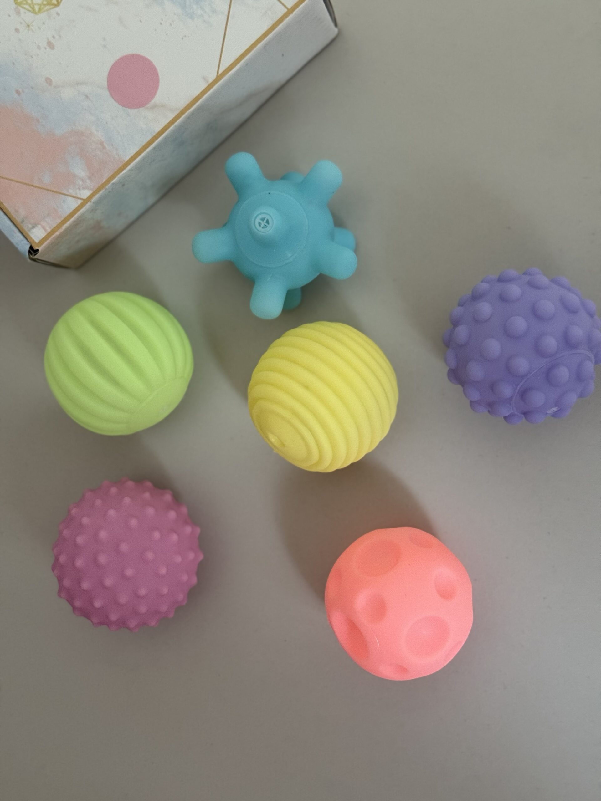 Piłki Zabawki Sensoryczne Korekcyjne - Zestaw Dla Rozwoju Dziecka! - obrazek 3