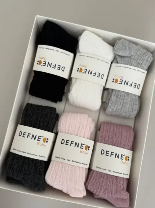 Rajstopy w warkocze – styl i komfort na chłodniejsze dni