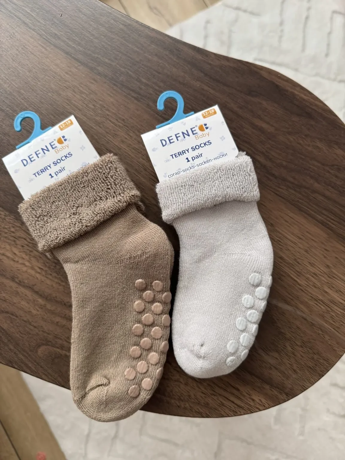 Skarpetki niemowlęce antypoślizgowe z bawełny – ciepłe, miękkie, bezuciskowe - obrazek 3