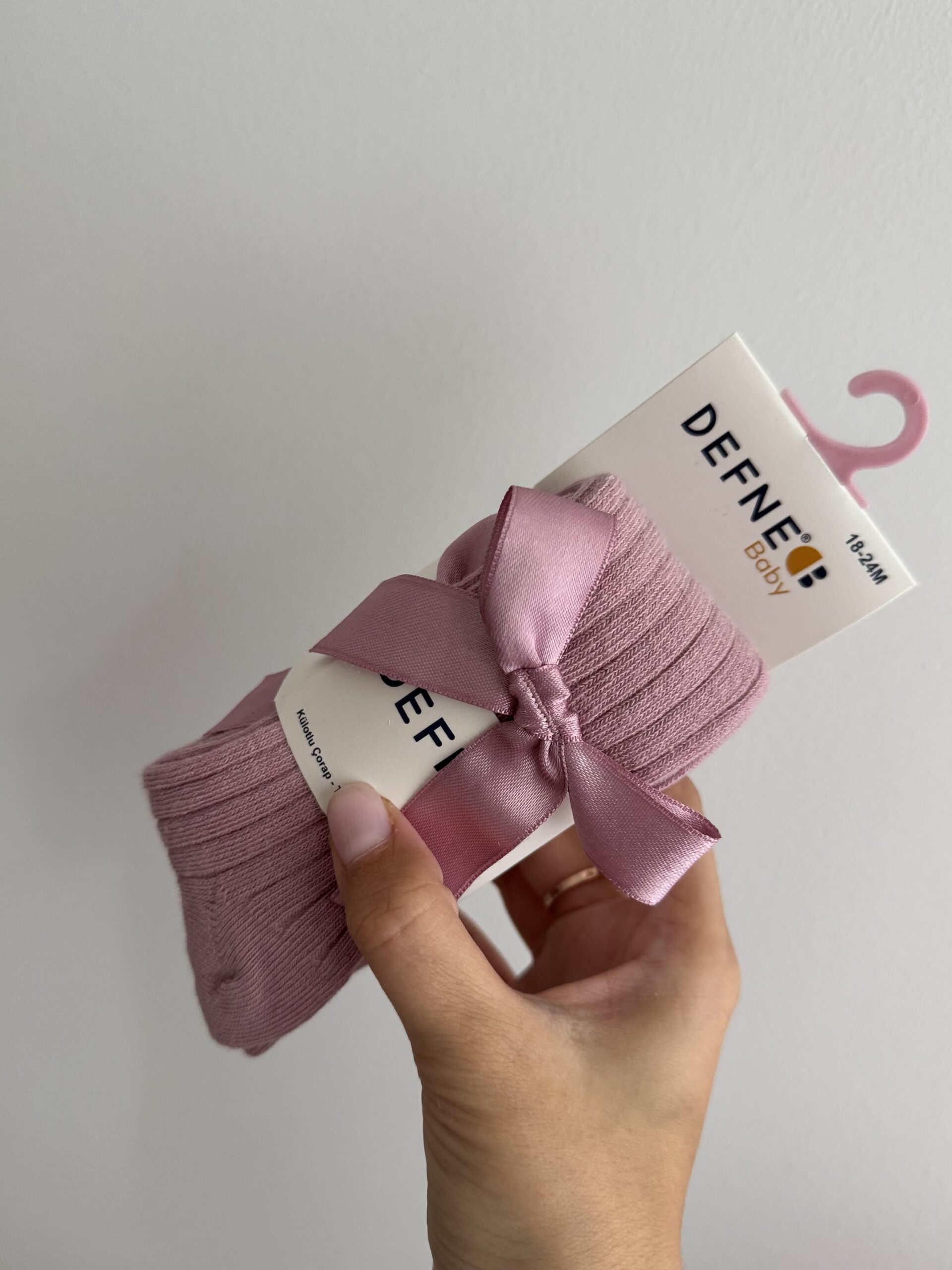 Rajstopy z kokardą - obrazek 2